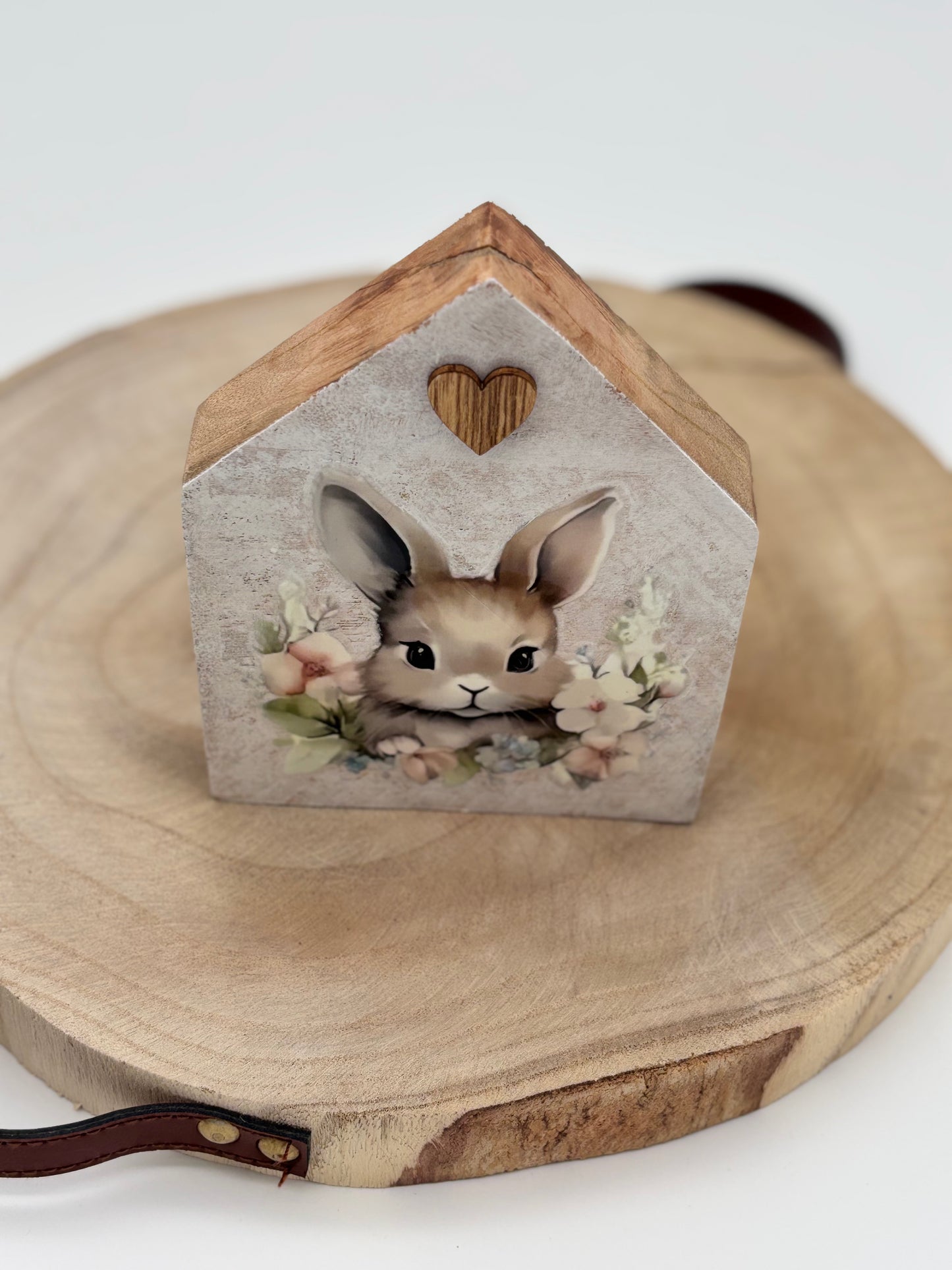 Holzhaus Set mit Hasenmotiven – Frühlings- & Osterdekorationen (2er Set)